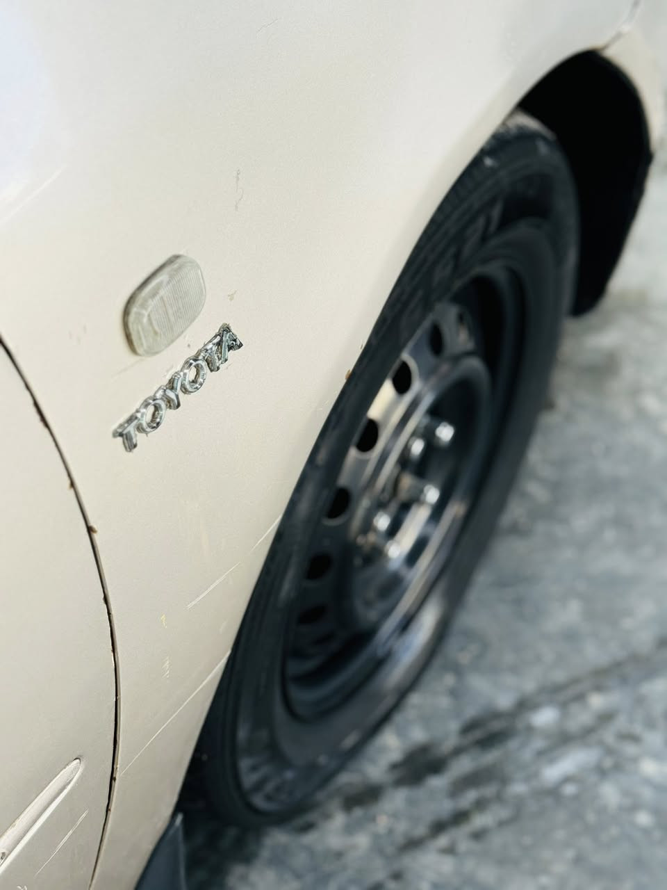 السلام عليكم
كامري للبيع 
موديل 2006 
( ادوات )محرك 
محرك 4 سلندر
كير اوتو 
كير ومحرك جدد
تبريد شغال ثلج 
سلايت روڤ جام 
4 جام كهرباء 
شاشه ايباد 
داخل مخمل 
نضيف 
مصبوغه عام 
بدون ضربه
اوخياس 
السياره كل اوبشناته شغاله 
حداديه اماميه خلفيه نضيفه 
تخم ويل وتخم تاير جديد 
باتري جديد
38$السعر
مكاني نجف
للاستفسار 
***********
