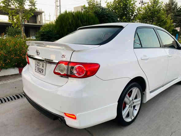 كرؤلاموديل  2013
 SE نمونه يه له جوانيو پاكي
بيلادسپؤرد  سه نه وي 
تازه به ناوي خؤمانه تا2030 مه كينه گه وره
يه ك پارچه ي بؤياخ بي ناو
سه ياره كه ساردو شوختي نيه
بؤجوانيوپاكي سه ياره كه مه پرسه
تابلي جوانه مالي دؤسته 
 نرخ ١٣٠معامه له
***********
*********** رانية
