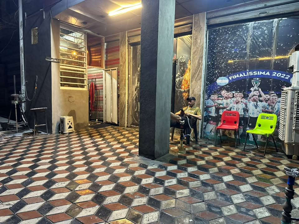 سلام عليكم كهوه للبيع مكانها بغداد البلديات الصحفيين شارع الكهاوي مرتبه ونضيفه نقصها فقط سبلت شغلها خير من الله 
‭***********‬
