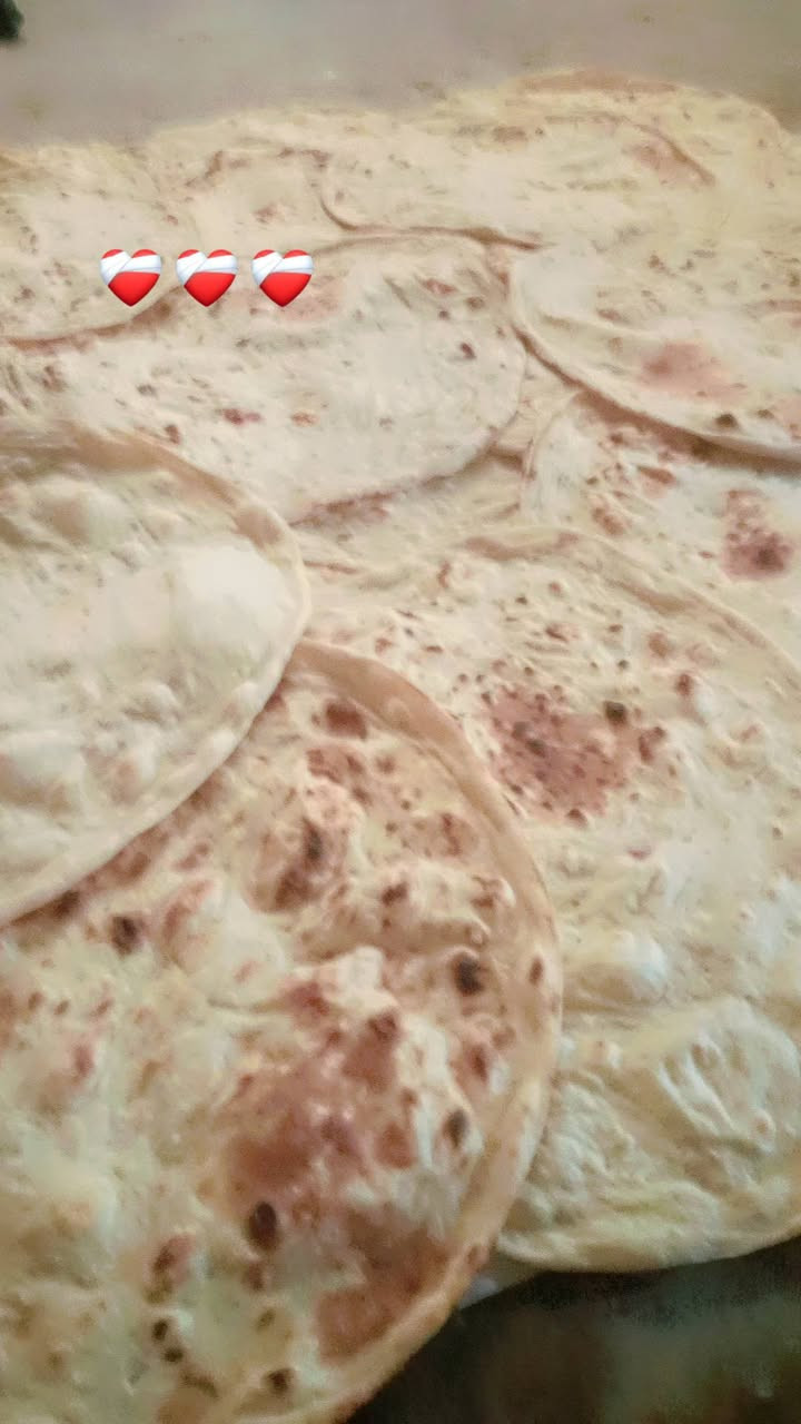 واطيب واحلى خبز بيتي كل 6 كرص بلف او كونيه طحين 
تخاذو منه 300 كرصه خبز 
📩 للحجز، ابعثوا لنا رسالة.. وبالعافية مقدماً!
#معجنات_منزلية #فطائر #عجينة_قطنية #مشاريع_صغيرة


**إذا كنت صاحب هذا الإعلان وتريد حذفه لأي سبب، رجاءا أرسل رسالة إلى الدعم الفني**