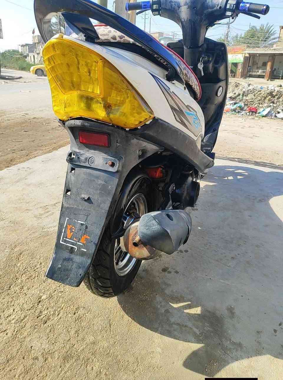 السلام عليكم دراجه ماكس للبيع مزوده وياله ماكينه 55 ويانا كلتشات امامي خلفي دراجه كامله اي نقص ما بيها سعر 550 بيها مجال قليل‏‪***********‬‏ مكاني كربلاء
