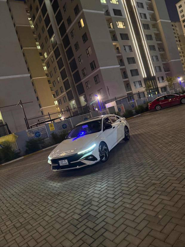 السلام عليكم
النترا للبيع تجميع صيني 
سعر 155وبيها مجال 
***********
