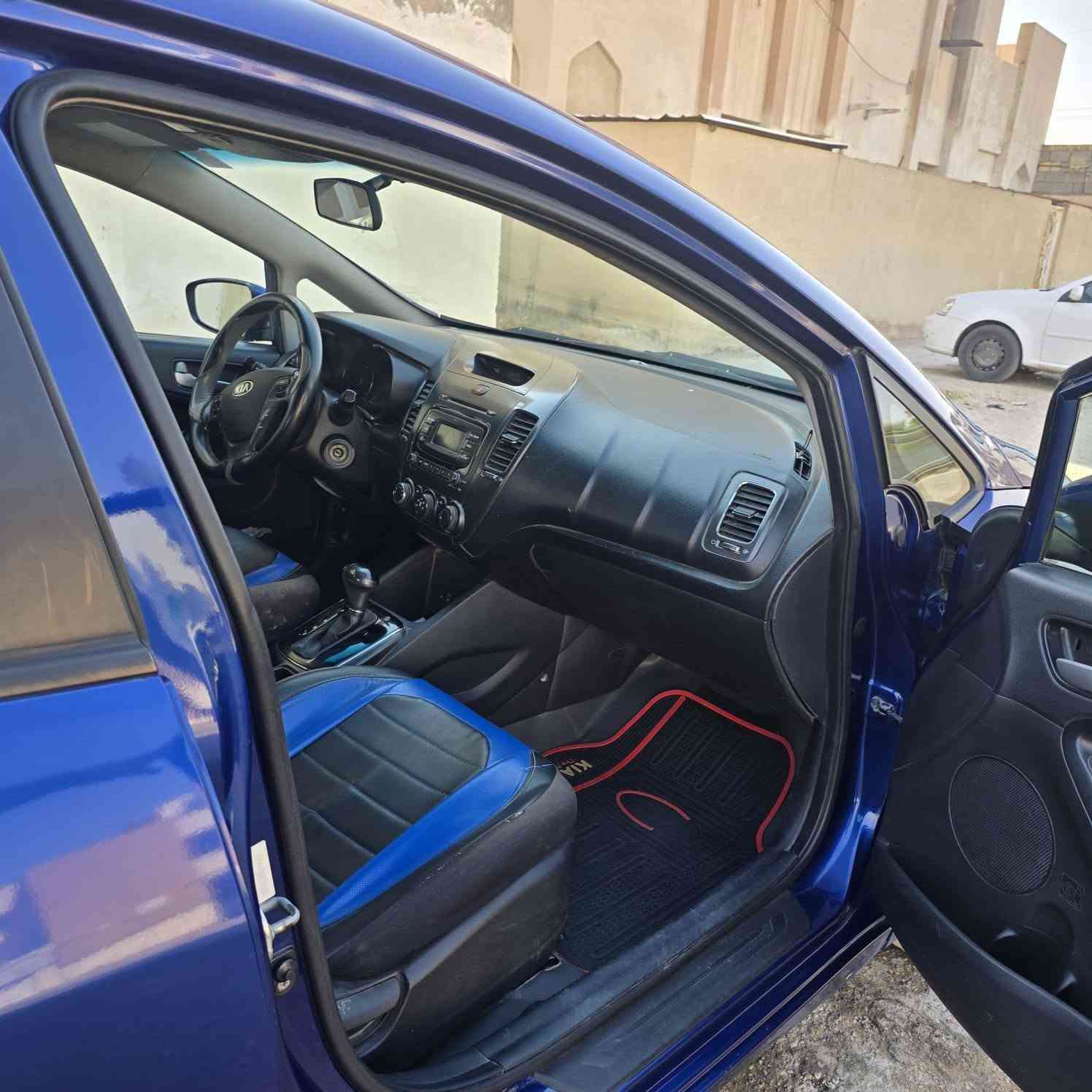 كيا فورتي مديل 17 سيارة وارد امريكي حادث بسيط بنيد مصلح ولجاملغ مبدل مابيها دك جاكوك جوه وبيها بارد بالعراق جاملغ خلفي قليل سيارة حيل نضيفه ماشيه 130 الف بس محرك الفين دوش تخم تاير باتري الف متذب عليها بسمنا سعر 115 بيها مجال قليل ***********
