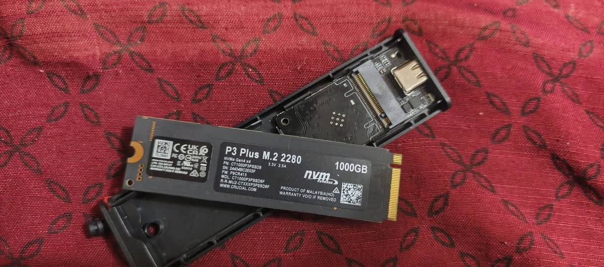 Crucial P3 Plus 1TB NVMe M.2 SSD هارد
يرهم داخلي + ويرهم خارجي مشتريله راك 
1TB
: NVMe SSD
: M.2 2280
: PCIe Gen4 x4
سرعة القراءة: حتى 5000MB/s
سرعة الكتابة: حتى 3600MB/s 
سعره 140 الف هوا والراك
مكاني نجف


**إذا كنت صاحب هذا الإعلان وتريد حذفه لأي سبب، رجاءا أرسل رسالة إلى الدعم الفني**