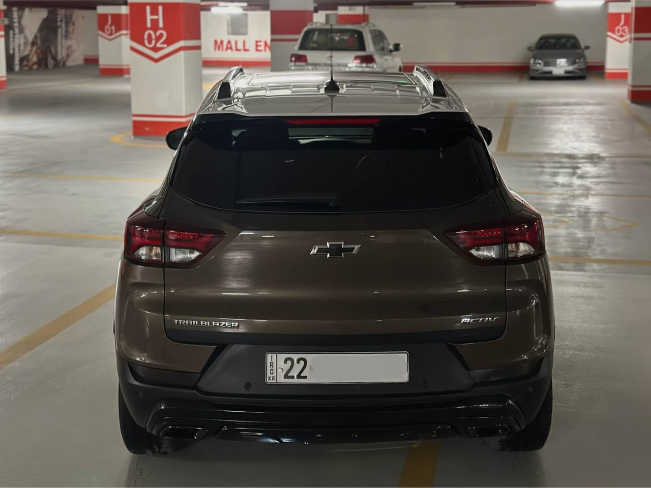 🚘 Chevrolet Trailblazer ACTIV 2022
🤍 سەقف سپی (Two-Tone)�⚙️ 1.3L Turbo (3 پستن)�📍 42,000 KM ڕۆیشتووە
✨ فوول مواسەفات
✔️ پانۆراما�✔️ شاشەی گەورە�✔️ Apple CarPlay & Android Auto�✔️ گوشین و سوکانی هیتەر�✔️ ڕادار (Forward Collision Alert)�✔️ خەتی جادە (Lane Keep Assist)�✔️ Auto Stop / Start�✔️ بریک بەسمە (Electronic Parking Brake)�✔️ سندوقی کارەبایی (Power Tailgate)
🚀 Drive Modes
🔸 ECO�🔸 SPORT�🔸 NORMAL�🔸 SNOW
🔹 4 پارچە و نیو سبۆغە بی داخلی
ئیڕباگ بەس سوکان سیستەمە�🔹 ئۆتۆمبێلەکە زۆر پاک و خاوێنە، ناوەوە و دەرەوە
💵نرخی
96$ وەرەقە و مەجال 
*********** أربيل, العراق
