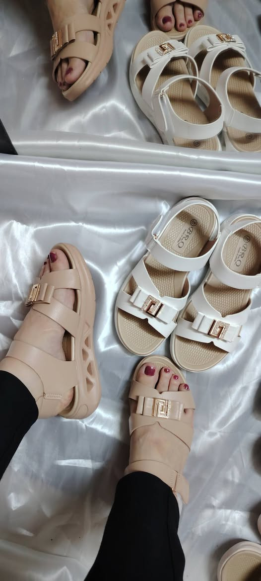 احذية صنادل نسائي متنوعة


**إذا كنت صاحب هذا الإعلان وتريد حذفه لأي سبب، رجاءا أرسل رسالة إلى الدعم الفني**