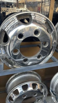 ويل كب اصلي الحجم 17:5 هينو كنتر سعر زوج 225 الف مكاني مجمع مشن بغداد ...