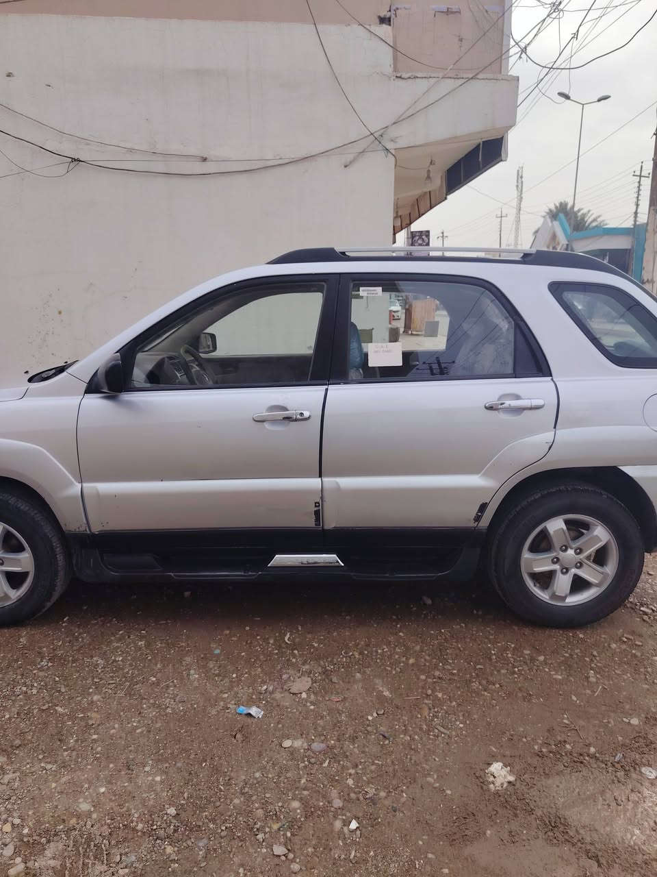 سبورتج ٢٠٠٩ خليجي 
السيارة الكير و المحرك مكفولات
تبريد ثلج
تخم تايرات جدييد
 السيارة نضيفة بيها بس جاملغ بصف السايق
السيارة ما ناقصها كلشي 
السعر 130 وبيها مجال
الرقم ***********
