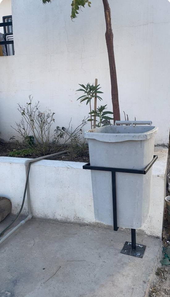 ستاندی خۆڵ کامل ئاسن ئێستا بە ٢ جۆر بەردەستە .ستاندی دیوارەکە ٨هەزار .ستاندی عەرزیەکە ١١ هەزار.ڕێگرە لەبڵاو بوونەوەی خۆڵەکانتان لەباو پشیلە ناتوانێت بڵاوی بکاتەوە مەنزەرەییەکی جوان بەماڵەکەت دەبەخشێت.سلێمانی خەبات نزیک قوتاب خانەی قەندیل گەیاندنمان هەییە بۆسەر جەم شارە کان .وەتس ئەپ ڤیابەر ***********_***********.گەیاندن بۆشاری سلێمانی ٢ هەزارە .بۆ شارەکانی تر ٤ هەزارە. السليمانية, العراق
