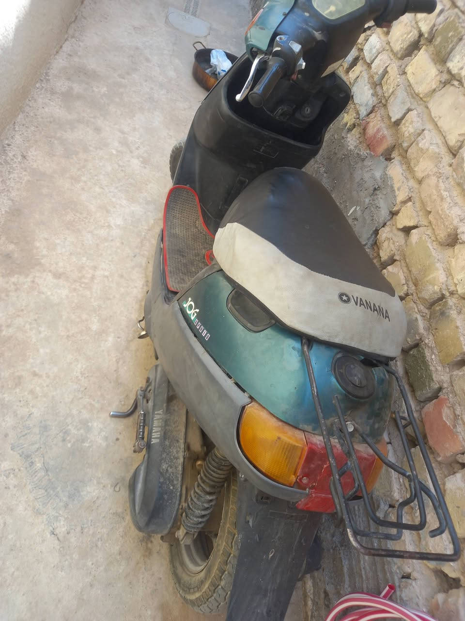 سلام عليكم
شباب عدنه هاي الدراجه جاهزه ومابيه اي نقص سلف هندر 
كله كامله سعره ب250 وبيه مجال 
جوه ال200 ماترهم مستعجلين عليه 
***********
