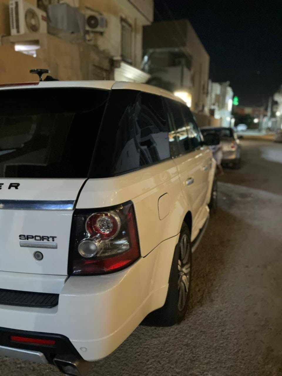 السلام عليكم  
عندي رانج روفر فول مواصفات رقم بغداد إنكليزي محدث
 جاملغات فقط أريد مراوس


**إذا كنت صاحب هذا الإعلان وتريد حذفه لأي سبب، رجاءا أرسل رسالة إلى الدعم الفني**