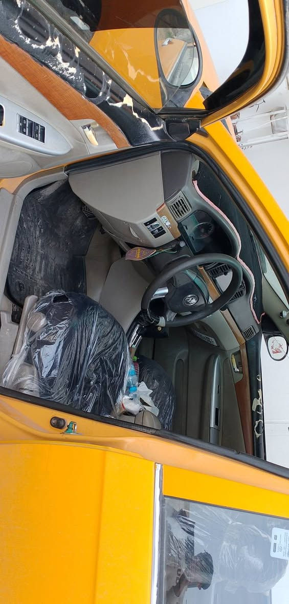 السلام عليكم ليفان 620 بسمي سنويه بدايه 28تنتهي  /دفتر بانزين بي /كير ومحرك كورلاا /تدفه تبريد عوزه بس غاز/سياره مكانها كركوك /شراي يدلل / سعر 47وبي مجال /
***********
