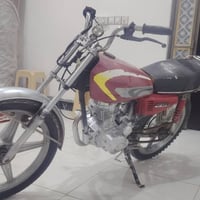 دراجه للبيع سعر 225  وبيه مجال استفسار 07863632500