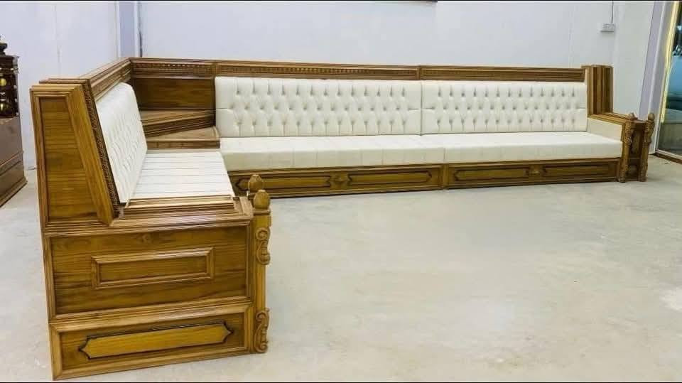 1..سعر متر ديوان #الصاج 175/
وأيضآ، نشتغل قسط بدون تحميل 
2..سعر متر ديوان #المودرن 100 
   يقدم معرض بيت الزان  لزبائنه الكرام أحدث موديلاته من الدواويين  الصاج و الملكيه والمودرن  بمواصفات راقيه
 مع ظمان حقيقي لمدة 20 سنه من تاريخ الاستلام  مع طابوريه وكوشات
ملاحظه:: نعمل حسب طلب الزبون من تغيير لون القماش وحسب القياسات الزبون ولدينا كادر يذهب لمنزل الزبون لاخذ القياسات.
ألتفاصيل أكثر خاص..


**إذا كنت صاحب هذا الإعلان وتريد حذفه لأي سبب، رجاءا أرسل رسالة إلى الدعم الفني**