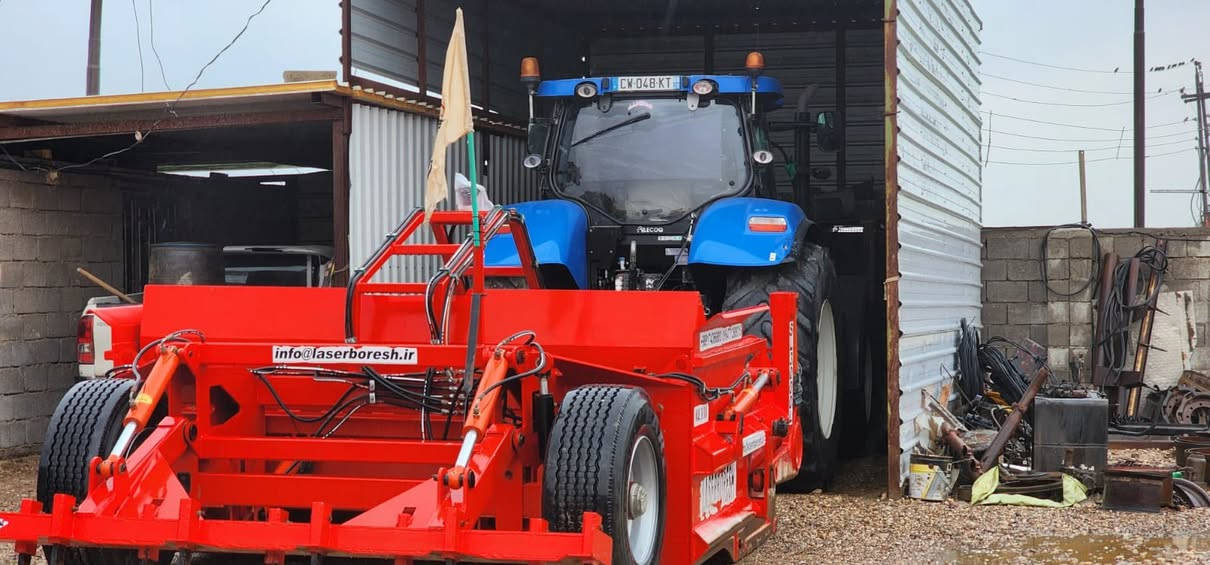 السلام عليكم :: مكينه نيوهولندحجم 270 موديل 2014 جديده مشتغله بالعراق موسم واحد ::بيع او مراوس بحفاره:::ستفسار تصل على الرقم ***********
