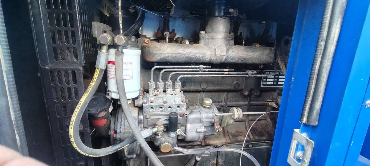 مولد كاتم بيركنز صيني
          محرك 4 سلندر حديث
راس توليد ستانفورد كزايتر  25KAV
كفاله عامه 
مكان بابل
***********
