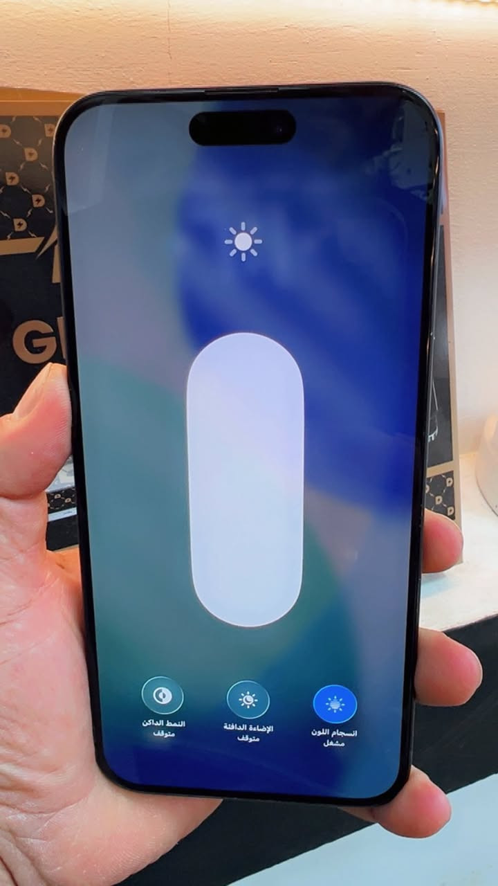 السلام عليكم 
* ايفون 📲 15 برو ماكس
* لون نيلي مميز 
* بطاريه🔋 90
* ذاكره 256 
* شرق اوسط عربي 
* ماستر AAA
* نموذج m 
* مكفول كفاله عامه من فتح وتصليح
* السعر / 960 الف وبي مجال حك جيه  
* العنوان/ بغداد الدوره شارع الصحه 
* للتوصل / ***********
