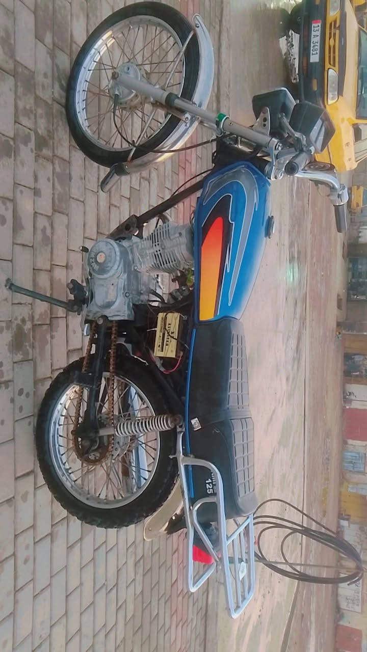 دراجه للبيع سعر خاص ***********
