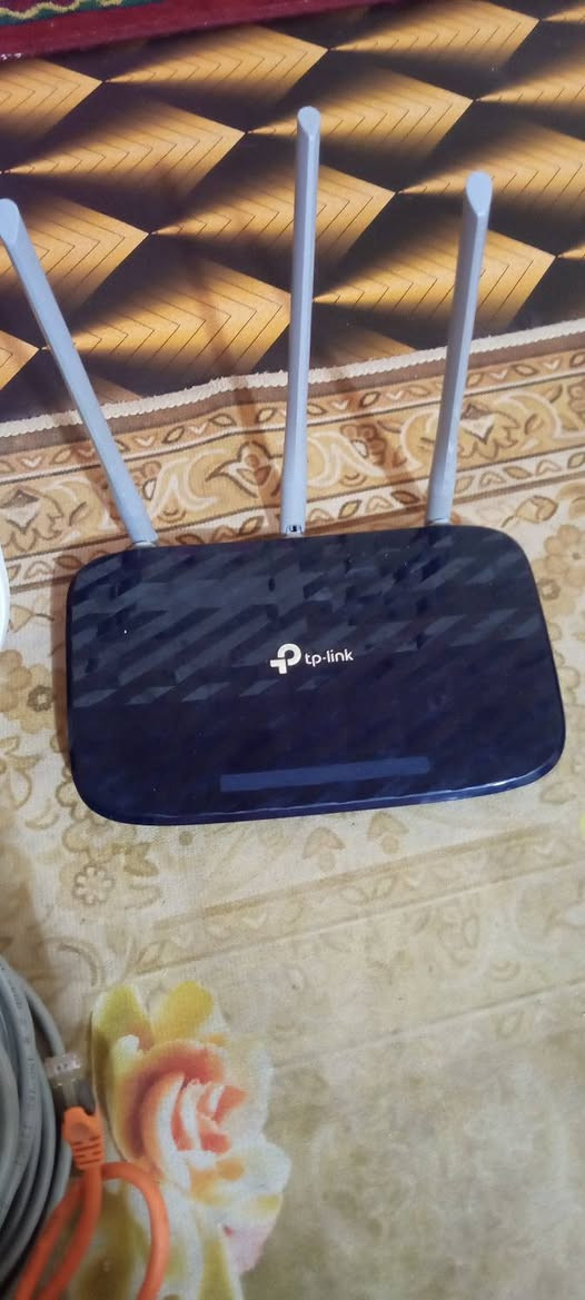 شبكه نت كامله البيع
السعر 80الف دينار بيها مجال 

القرنه حي الجمعه شارع الحسينيه قرب محطه الغاز ***********اتصال
