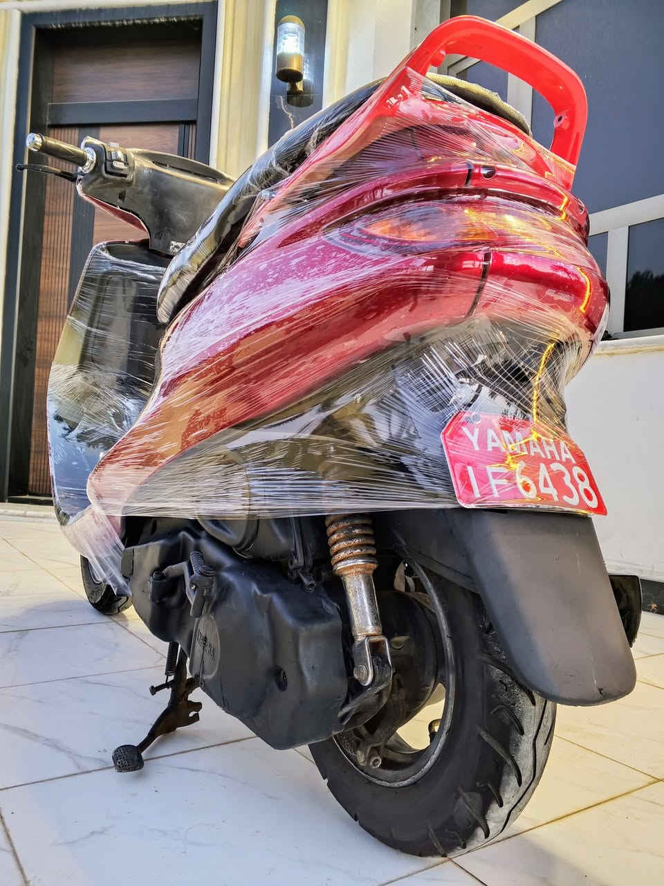 السلام عليكم . دراجه فراشه كرستال نظيفه كله شغاله لايت بك لايت هورن دبلات كهرباياته شغاله محرك ناعم شلعه معدل اشاير كلوبات سعر 375 وبيها مجال المكان بابل حله  ***********
