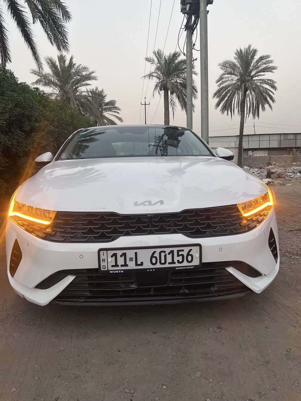 كيا K5 2023 Ex full 1/1
رقم بغداد معوقين بأسم والدي 

اعلى مواصفات بالكي فايف Ex شنو اللي ابالك بيها

بانوراما 

شاشه كبيره (كار بلي ..اندرويد اوتو)

داخل صاج فقط يجي بل ex

شحن لاسلكي 

هاند بريك بصمه 

اوتو هولد 

حساس امامي

حساس خلفي

كاميره امامي خلفي جانبي (4كاميرات) 360 درجه

كشنات جلد 

كشنات خزن

كشنات حار بارد

رادار (امامي ... خلفي... جانبي)

قياده ذاتيه

درايف مود (4 وضعيات قيادة)

سماعات ماركة (bose) *صوت رهيب

صندوق ذكي 

دخول ذكي وعلامه ترحيب بلشاشات 

لايت وبك لايت وكشافات بلادي Led 

مري قلاب مع الرجوع للخلف + مري شفط

وبعد هواي مواصفات 

 

مناقصها برغي من دعاميه 

حادثها موضح بالسونار ناشره 

***********
