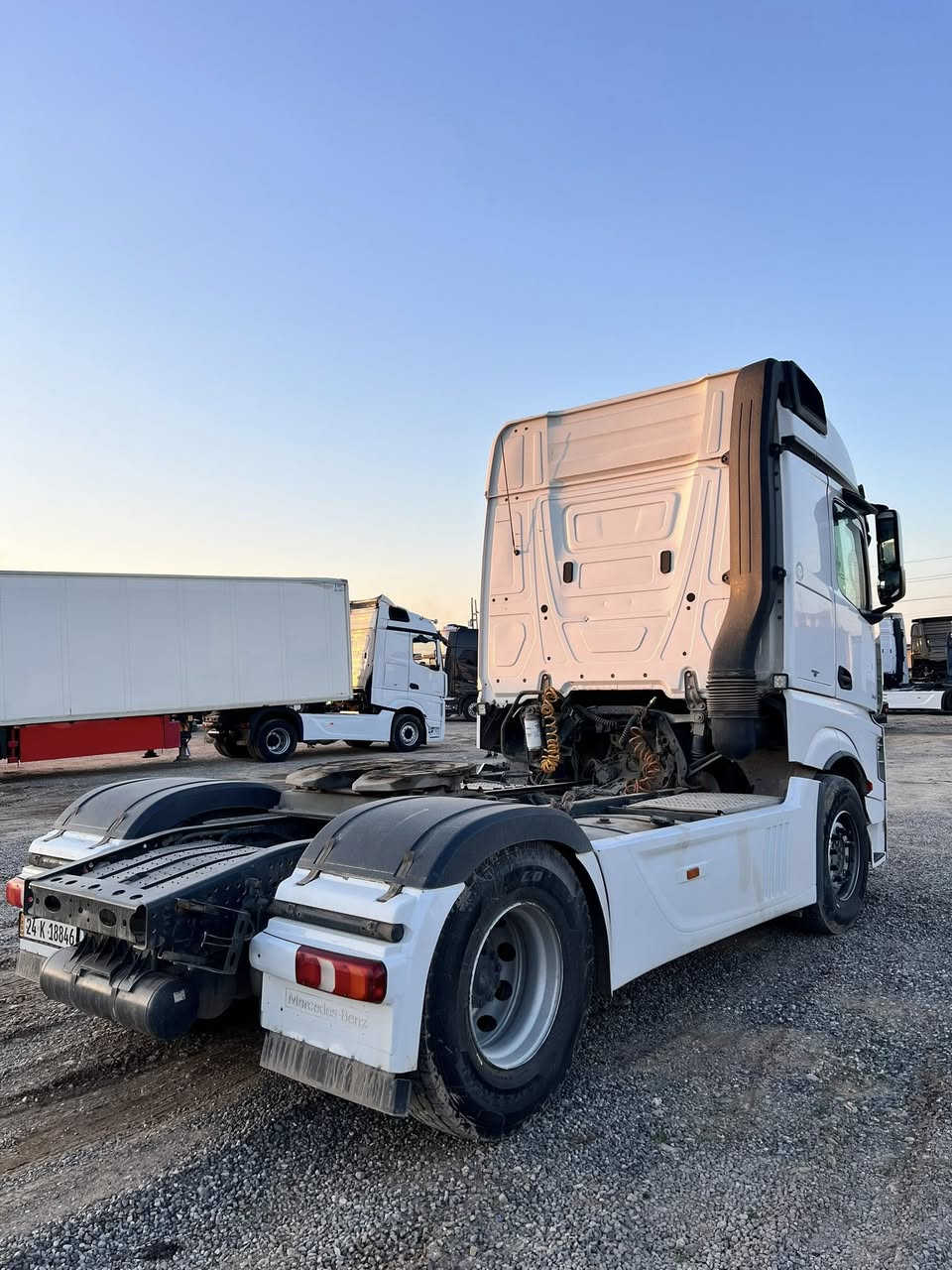 موديل 2017
حجم 1848
مواصفات تبريد ثلاجه كاميره حساس سبلت صقف رقم دهوك سنوي لوحده صقف وصط 
سعر 350 $ بيه مجال 
معرض حجي رمضان اربيل كلك 
***********
***********
