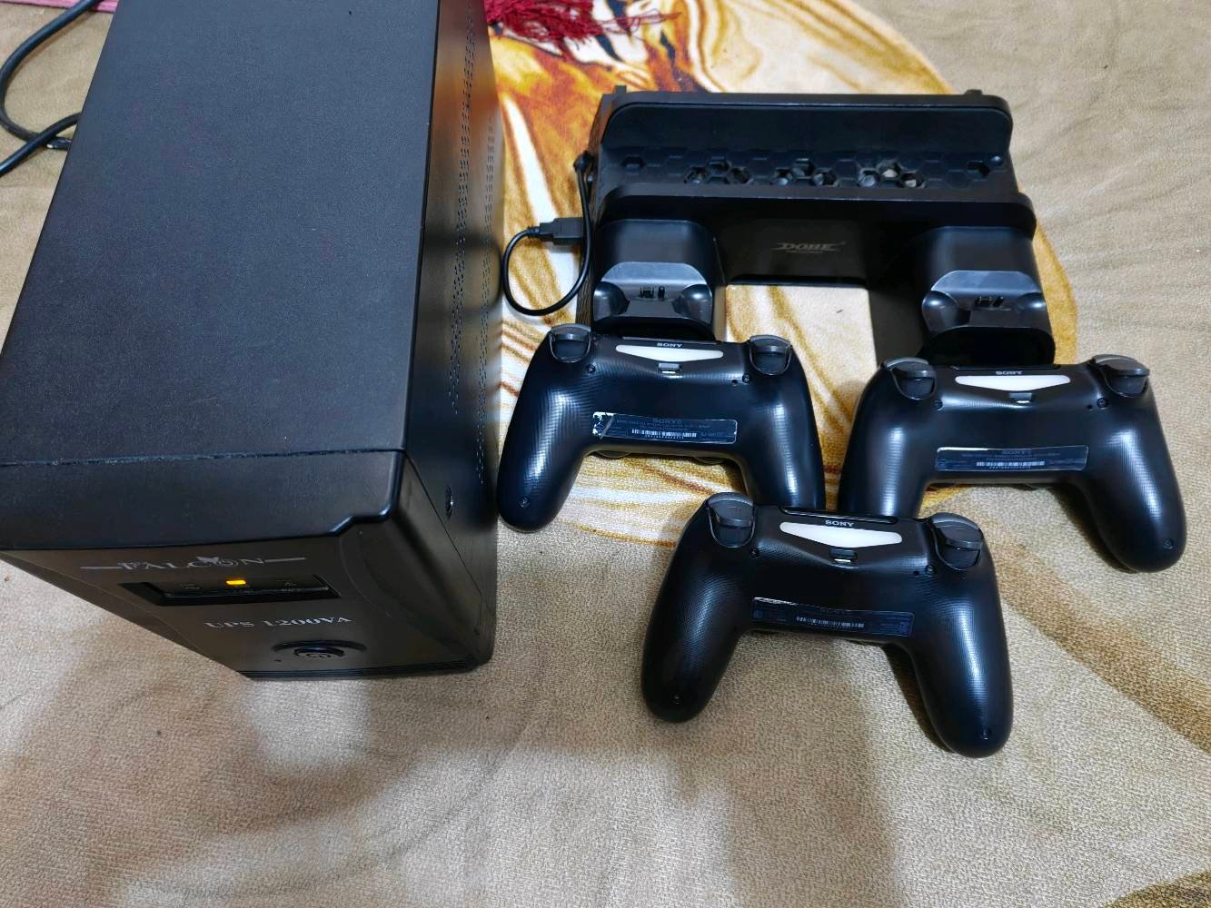 ملحقات بلي 4
قاعدة تبريد وشحن جوستكات بلي 4 برو السعر 15 قفله
جوستك بلي 4 برو اصلي شرط الفحص ع 35 القطعة
يوبي اس فالكون 1200 السعر 50 
عنواني بغداد اي استفسار عالرقم ***********