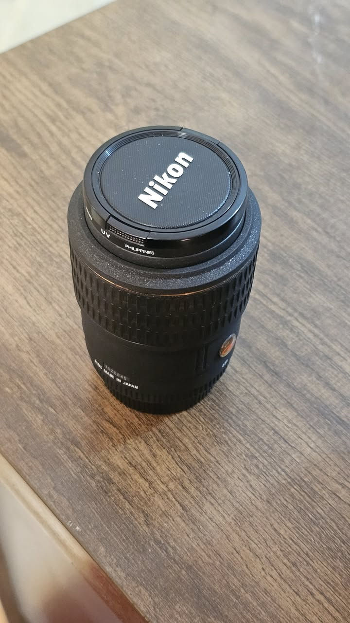 للبيع عدسه sigma 105mm f2.8 fx ماكرو للنيكون مناسبه لتصوير الاسنان
العدسة نظافتها 98%
وياها حافظه للعدسه والغطاء الأمامي والخلفي 
للتواصل ***********
