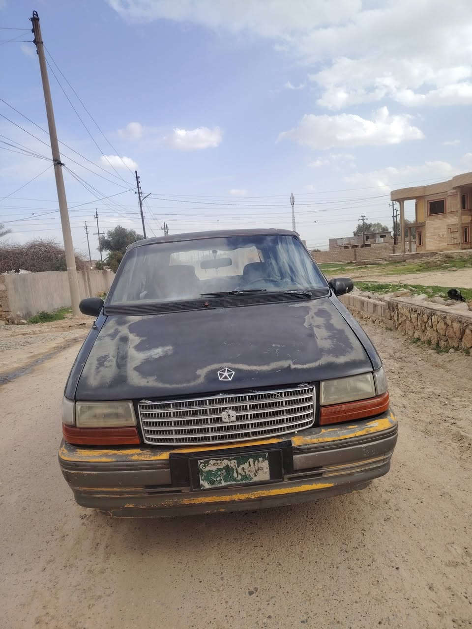 سلام عليكم كلايزر بتره  للبيع  موديل 90 محرك وكير فول نضافه تواير حيل زينات  ماندل شرعيها ابيعك حبل السعر 10 وبيها مجال للطيبين  اتصل***********
