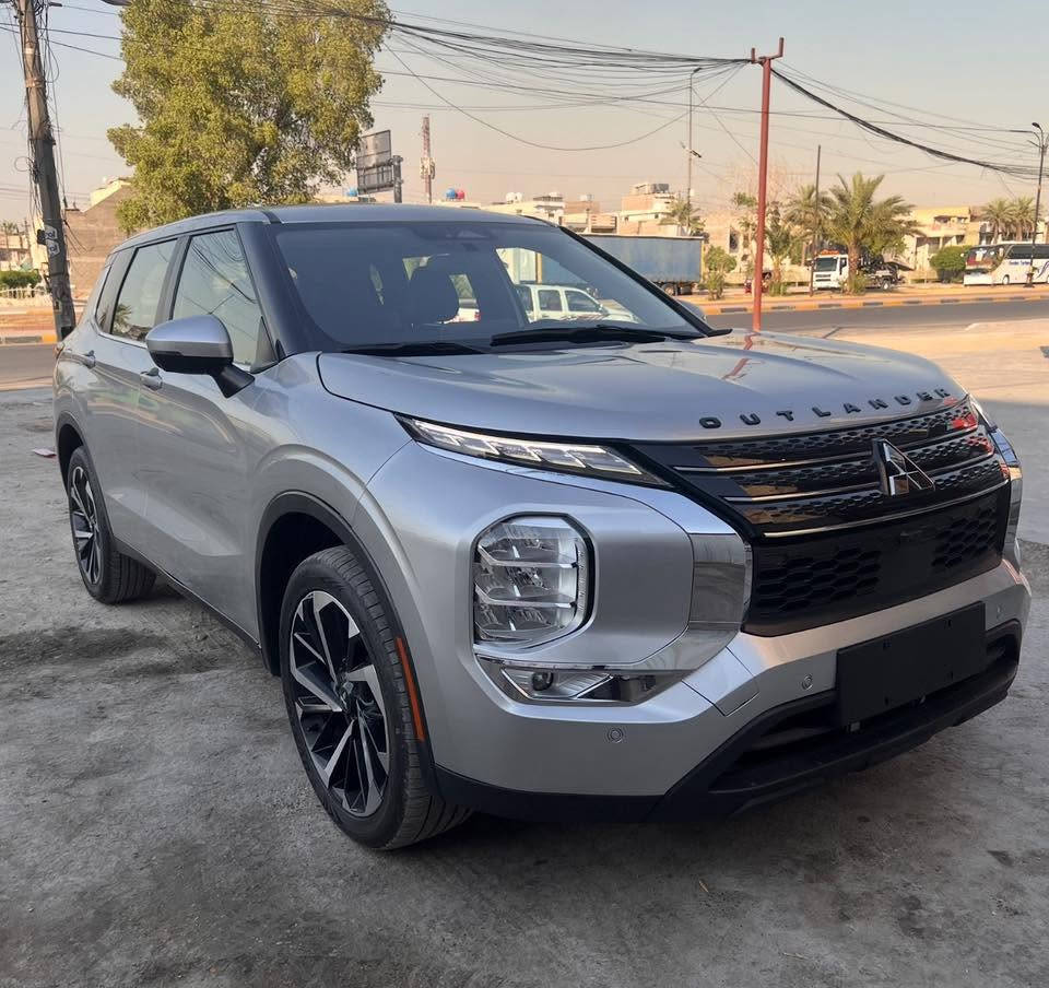 🔥 للبيع – ميتسوبيشي أوتلاندر SE موديل 2023 🔥
سعر مغري اخو بلاش سياره اخت زيرو 
ما جاوب لا تعليق ولا ماسنجر شراي يتصل 
🚗 وارد أمريكي
🚗 فئة SE فول مواصفات
🚗 4 كامرات 360 درجة
🚗 رادارات وحساسات أمامية وخلفية
🚗 شاشة كبيرة وأنظمة أمان متطورة
🚗 ماشية فقط 3000 ميل
🚗 مرقمة بغداد
🚗 باسم المالك مباشرة والتحويل ثاني يوم

✅ سيارة نظيفة جداً وأخت الزيرو
✅ استخدام خفيف جداً وحالة ممتازة من الداخل والخارج
✅ لا تحتاج أي مصروف نهائياً

💰 السعر: 180 ورقة اتصال 

للجادين فقط

📞 أحمد السهل
***********
