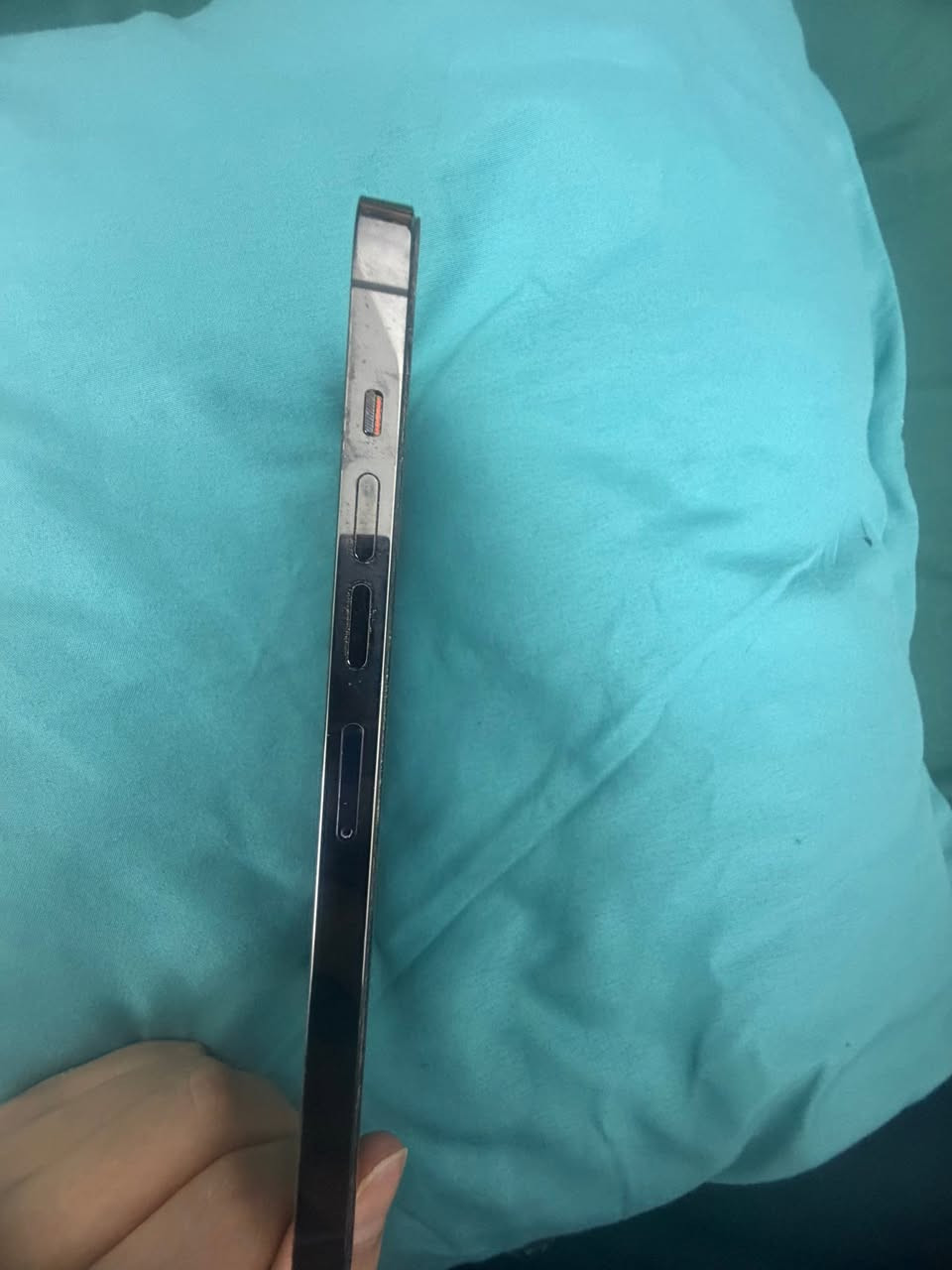 ايفون ١٣ برو ماكس ذاكره ٢٥٦ بطاريه ٩٥ للبيع جهاز نضيف كلش بس كامرا خلفيه واكفه سعر ٦٢٥ وبي مجال رقم ***********
