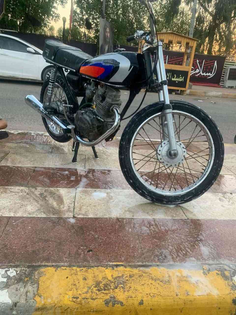 اخوان دراجه للبيع كلك كلك كلك سعر275 وبيه مجال لطيبين المكان ناصريه مركز الاستفسار  ***********
