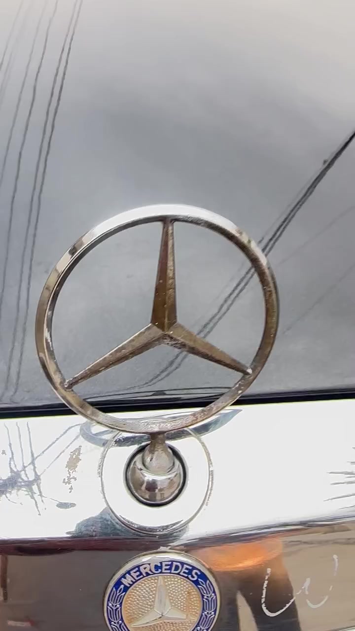 سلام عليكم ورحمة الله وبركاته 
مارسدس دب 
مديل 91
محرك 320 خراطيم 
سياره مصبوغه للجماليه فقط صبغ درجه اولى 
ولسياره سابقا بدون صبغ 
مواصفات فول 
حداديه اماميه خلفيه جديده 
سياره على وضع الشركه 
اترايك وين ميعجبك 
بكان بغداد الجديده 
للستفسار ***********
