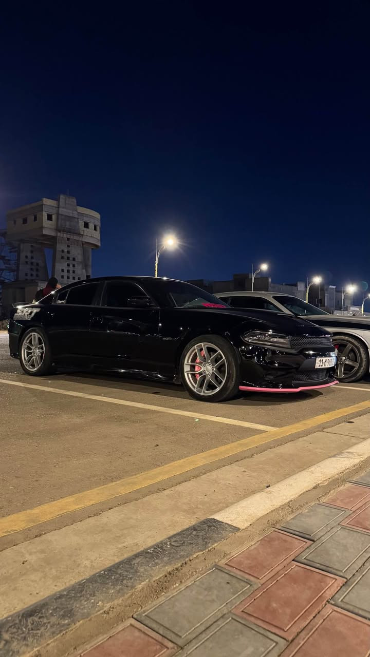 جارجر ٢٠١٨ ارتي ٥٧٠٠ رقم بغداد دولي مداور ثاني يوم 
جاهزه ع اخر حبايه وجديده ومناقصه برغي
ماشيه ٩٩ الف كيلو حقيقي حادثه بس بنيد 
وجاملغ امامي بيه ع كد شبر بدايته اني رشيته 
السياره جاهزه وحلوه الشراي يتصل مكاني كربلاء 
*********** كربلاء, العراق
