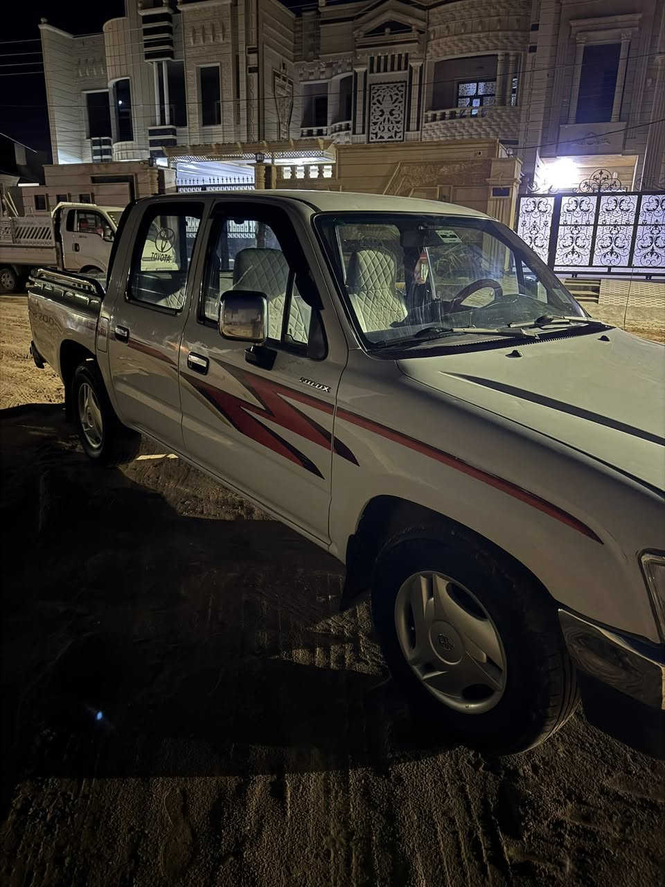 بيكم موديل 99بلادي كلها حتى خط البلادي. محرك بلادي رقم نينوى شرط التحويل سعر 110 بيها مجال الشراي يتصل والمايشتري رجاء لايتعبني مكان تكريت ***********
