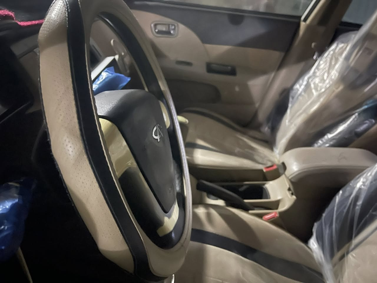 سياره شيري A5 محرك كوين كير عادي للبيع كهربائيات شغاله محرك مابي شي الكير شغال بس الثالث والرابع يرادله تجفيت رقم قادسية دولي هزه جديده لاتوجد غرامات مروريه السياره باسمي اني تحويل مباشر 
السياره صارف عليه اني مرتبه الله شاهد السعر ٣٧ وبيه مجال بسيط 
موديل 2013
*********** يتوفر وتساب أو اتصال 
العنوان بغداد الحريه
