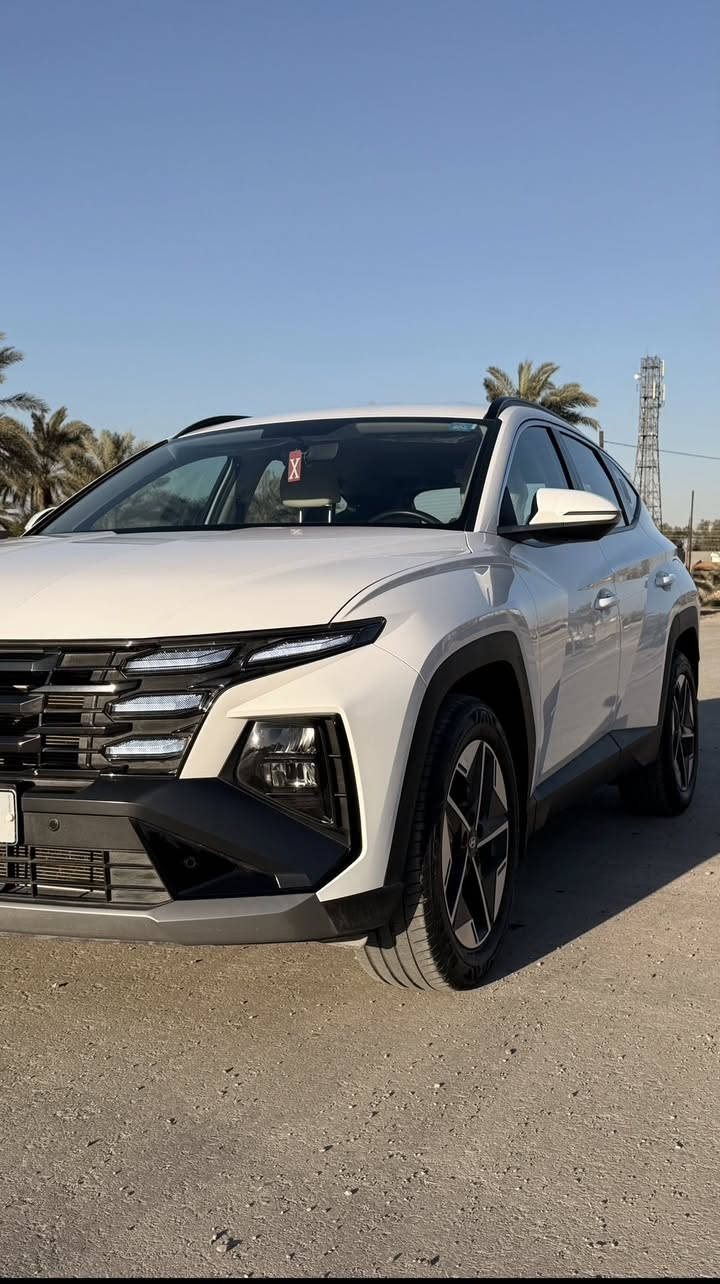 السلام عليكم
هيونداي توسان  2025 خليجي
ضمان شركة  الاولى موتور  60 الف او ثلاث سنوات
السيارة  اخت الزيرو شخط زغير ما بيها 
ماشية بس 16 الف 
رقم بغداد باسمي 
سيارة فول عدا الفتحة 
المواصفات:
تحكم استيرن كامل
كراسي كهرباء
تشغيل عن بعد
اربع وضعيات للقيادة 
ECO-normal-sport-smart 
شاشة كبيرة تدعم الكار بلي
جنطة كهرباء
حساسي امامي و حساس خلفي 
لايت زينون LED
مرايات كهربائية قابلة للطي 
شحن لاسلكي و منافذ شحن

السعر 245 وبيها مجال بسيط 
رقمي  ***********
مكاني بغداد الدورة
