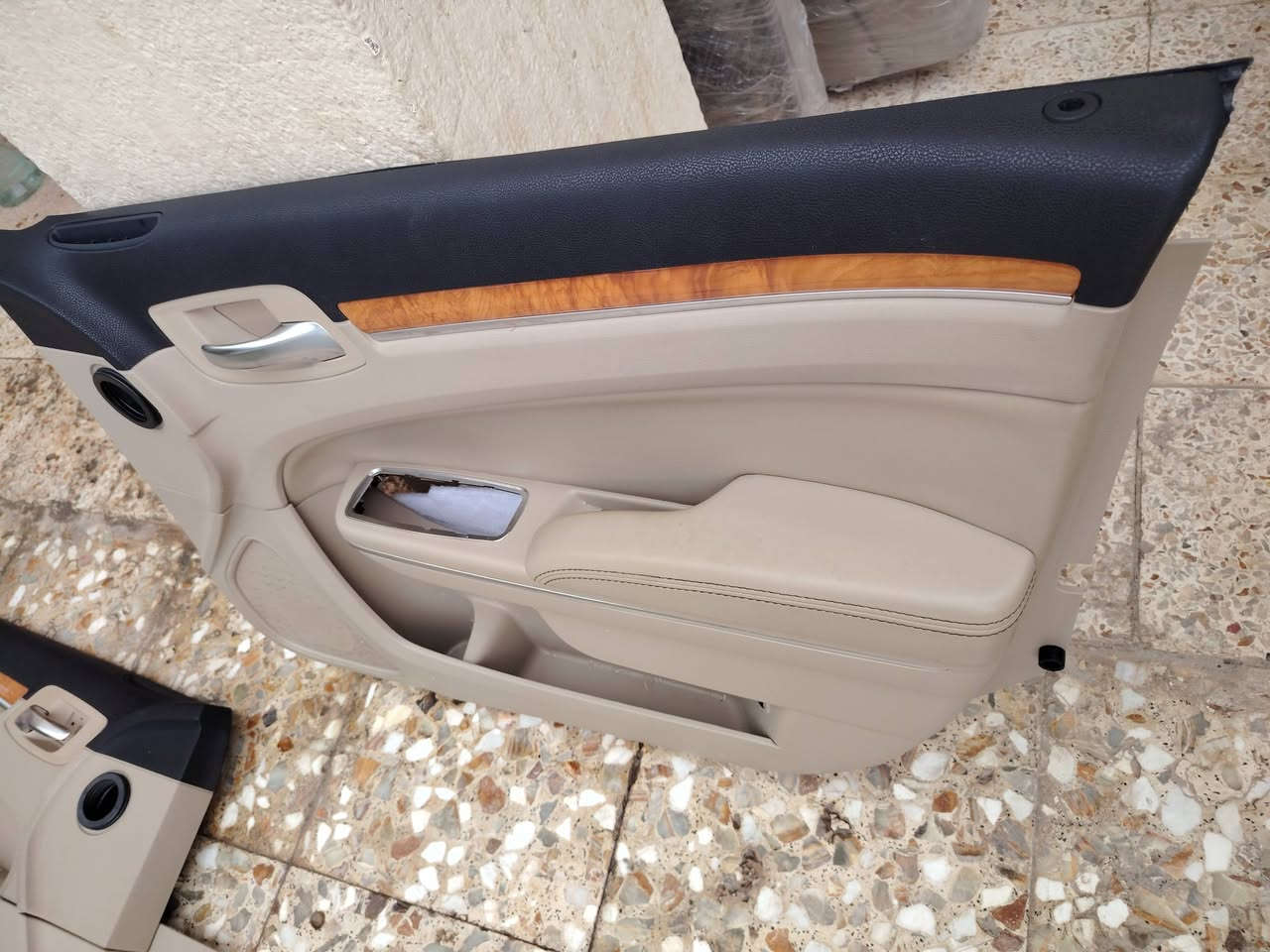 السلام عليكم
ابطاين أوباما 2014 بيجي مال حاوية كلش جديدات
السعر 200 الف
العنوان ميسان رقم الهاتف ***********
