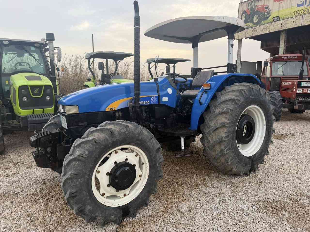 سلام عليكم
للبيع نيهولند موديل ١٦ رقم كربلاء حره تحويل 

مكيمه جديده او مكفوله كفاله عامه 

الستفسار 

***********
