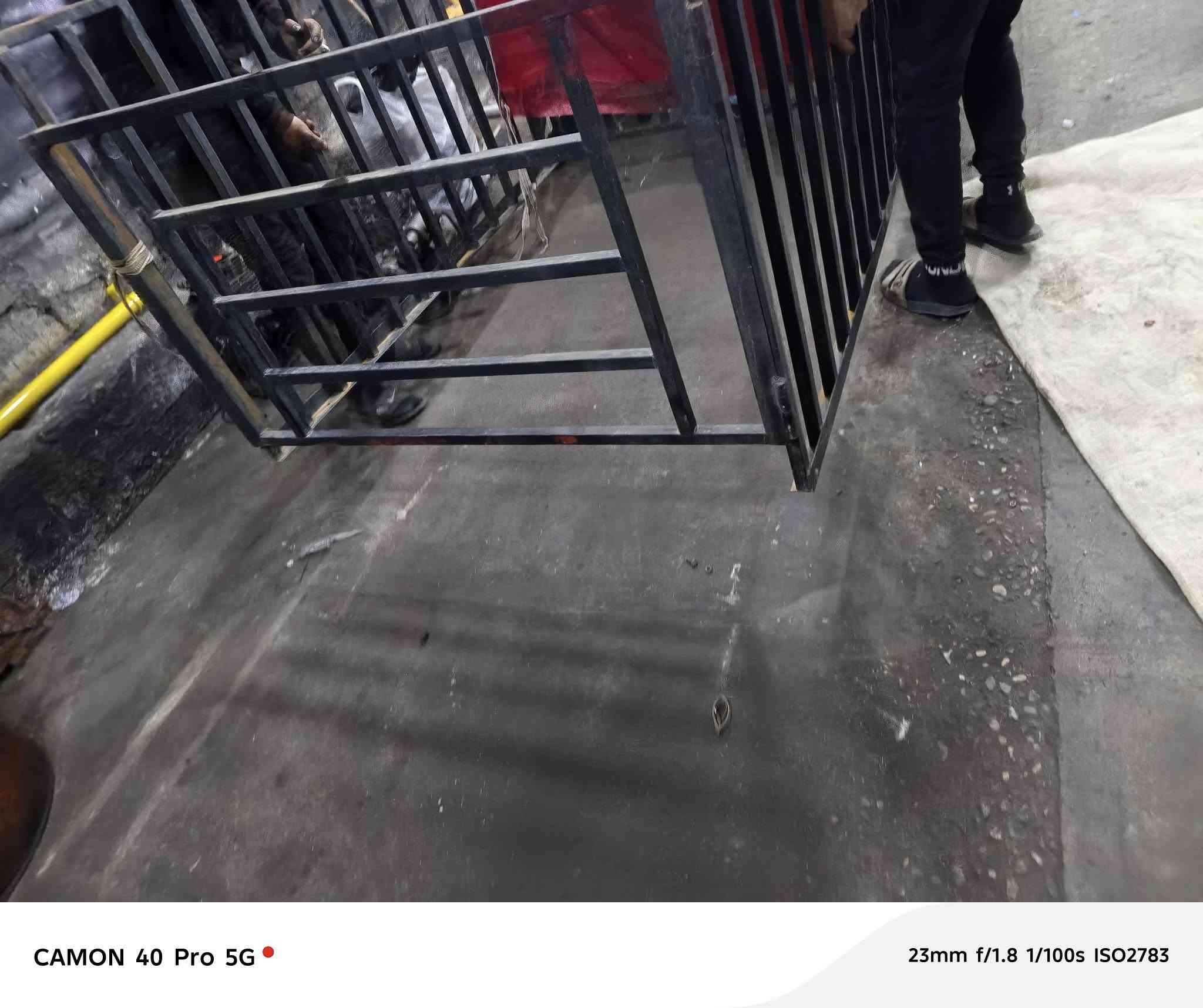 سلام عليكم شباب عندي هذا الجنج مال كارتون مال حمل  تفصال درجه اوله السعر75وبي مجال الشراي اتصال ع رقم  ***********العنوان  سايدين المندوده وتحياتي للجميع
