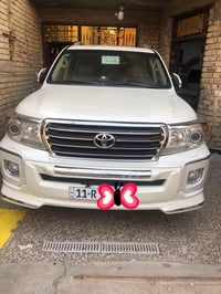 لاندكروز بريم  موديل :2014  ماشية : 171 KM المواصفات : فتحة  بصمه  كشن...