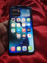 ايفون ١١برو ماكس ذاكرة 64 بطارية 80 بلاديه مبدل فقط شاشة تفصيخ وبيها ف...