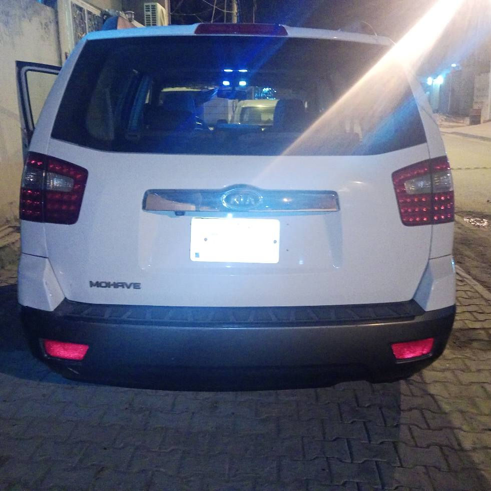 سلام عليكم كيا موهافي موديل 2011 خليجية رقم بغداد مشروع وطني راعيه يمي بنجف تحويل ثاني يوم 
هاي سياره خاصه لليدور نضيف وميطب صناعي 
برغي ما ناقصة جاهزه من كلشي 
محرك ما مفتوح شرط مكينتها بل كارتون لا تنقيص لا تبخير ولا صوت راجز 
كفالة عامه عدا شبرين رش يم البك لايت
اثر شخط بدون معجون والباقي كفالة عامه مكانها كوفه حي ميثم التمار 
رقم الهاتف ‏‪***********‬‏
السعر ١٣٥ وبيه مجال بسيط
اخوان السياره نضيفه واحلى من الصور
مواصفاته فول المعروفه بل مهافي
فتحة سقف
دواخل جلد قرميدي
خزن ميموري 
كشنات كهربائي ثنين
شاشه+ كامره 
مري شفط 
محرك ٣٨٠٠ V6
السياره فول 
تحياتي للجميع ❤️ النجف, العراق
