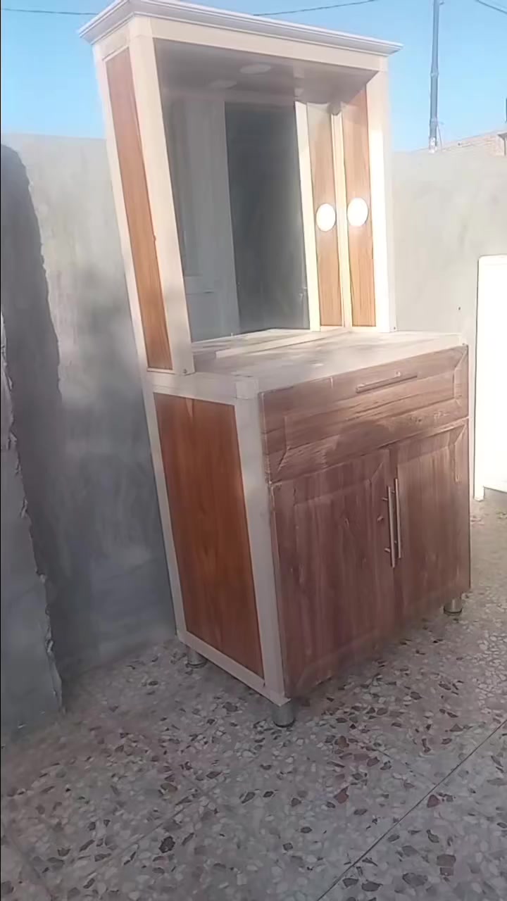 ميز تواليت للبيع السعر ٧٥ وبي مجال
بغداد ابو غريب
***********
***********
