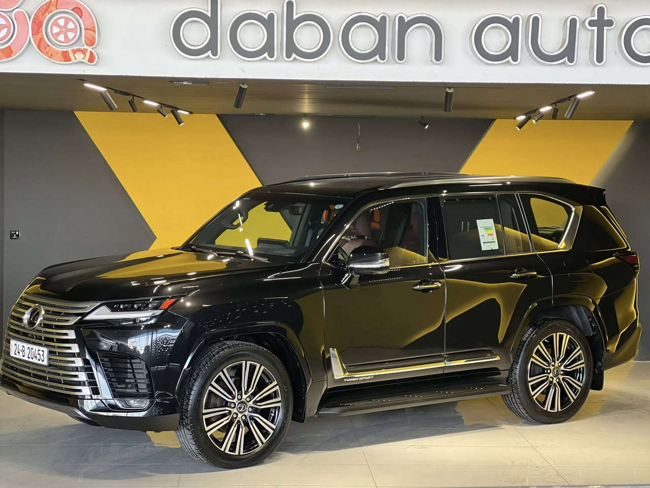 سلام عليكم ليكزس 
LX600 2023
Turbo Sport 
مواسةفات بريمي رقةم واحد داخل احمر 
25 سماعة داتاشو 
فوول مواسةفات
سيارة مكفولة كةفالة عامة 
***********
