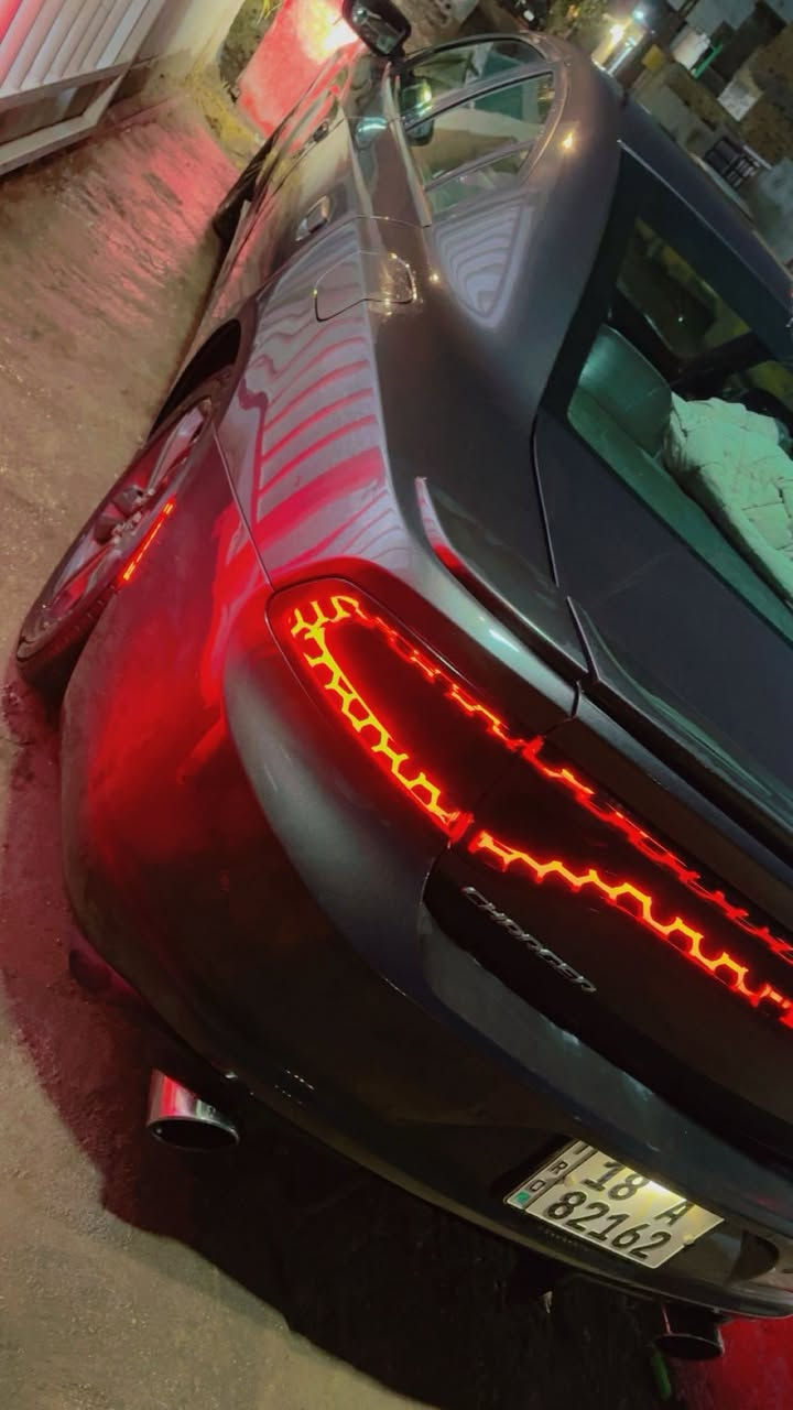 ‏سلام عليكم تشارجر موديل 2016 قطعة واحدة بيها جير مكينة حادية كفالة تخم تاير جواها￼  *********** ***********المكان حله خير من الله السيارة
