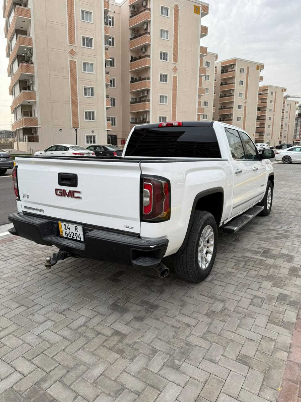 للبيع 🔥💸

2018 GMC SIERRA SLT AWD

جمسي سيرا 2018 SLT فور ويل 

#ملاحظة : اخي العزيز انا مكلف بالنشر فقط اي معلومة تريد تعرفها او انت شراء وتريد تعرف تفاصيلها اتصل على رقم صاحب السيارة او تراسله 🤍

السيارة كفالة عامة ✅ بيها نسبة مياه امطار بسيطة برغي ما مفتوح بالسيارة 

فول مواصفات السيارة دواخل بيجي ✅السيارة جاهزة من كلشي ما تصرف عليها شي وانظف من الصور 

السيارة مرقمة بصرة وجاهزة تحويل ثاني يوم ✅

#السعر : 250 ورقة 💸💸 قابل للتفاوض الشراي يتصل :

***********

مكان السيارة // البصرة ( القبلة ) //
