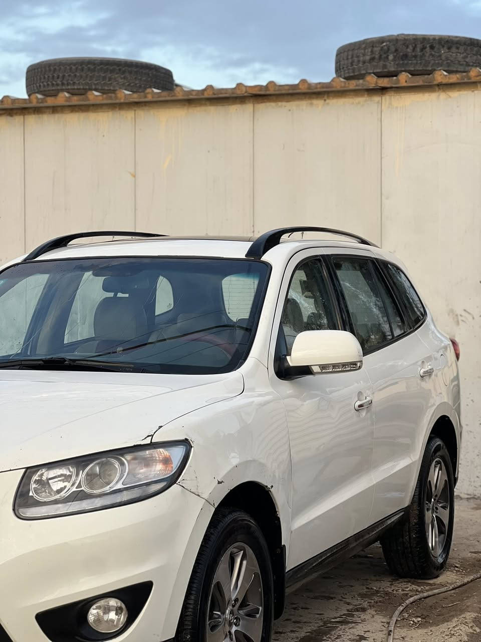 للبيع سنتافي 2012
📍 رقم بغداد / السيارة باسمي
🔁 شرط التحويل
🚗 حادثها: تبديل بابين عكس السايق 
وبيها مكان بارد بخشم الجاملغ الامامي جهة السايق
⚙️ المحرك والكير: خير من الله
🔧 6 سلندر
🚙 دفع رباعي
✨ فول مواصفات: بصمة – فتحة سقف – كاميرا خلفية
📌 مكان السيارة: بابل – الحصوة

السعر: 145$  📞 رقم الهاتف: ***********
