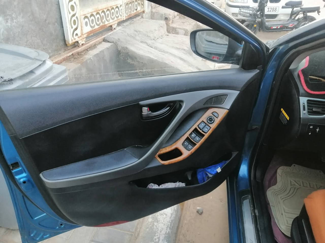 للبيع النترا ٢٠١٤ كفاله عامه للإستفسار الاتصال على الرقم ***********

