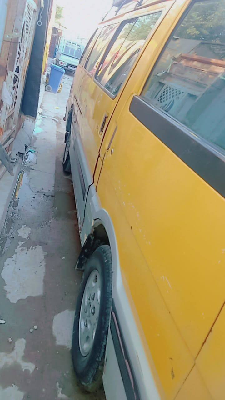 السلام عليكم مكلف بنشر اسيا مديل 93 جاهزه تخم تاير كير مكينه اكسل مكفولات شرط تحويل سنويه كارتونيه التحويل على مشتري معامله  رقم ديالى شرط التحويل  السعر 42 الاستفسار ***********
